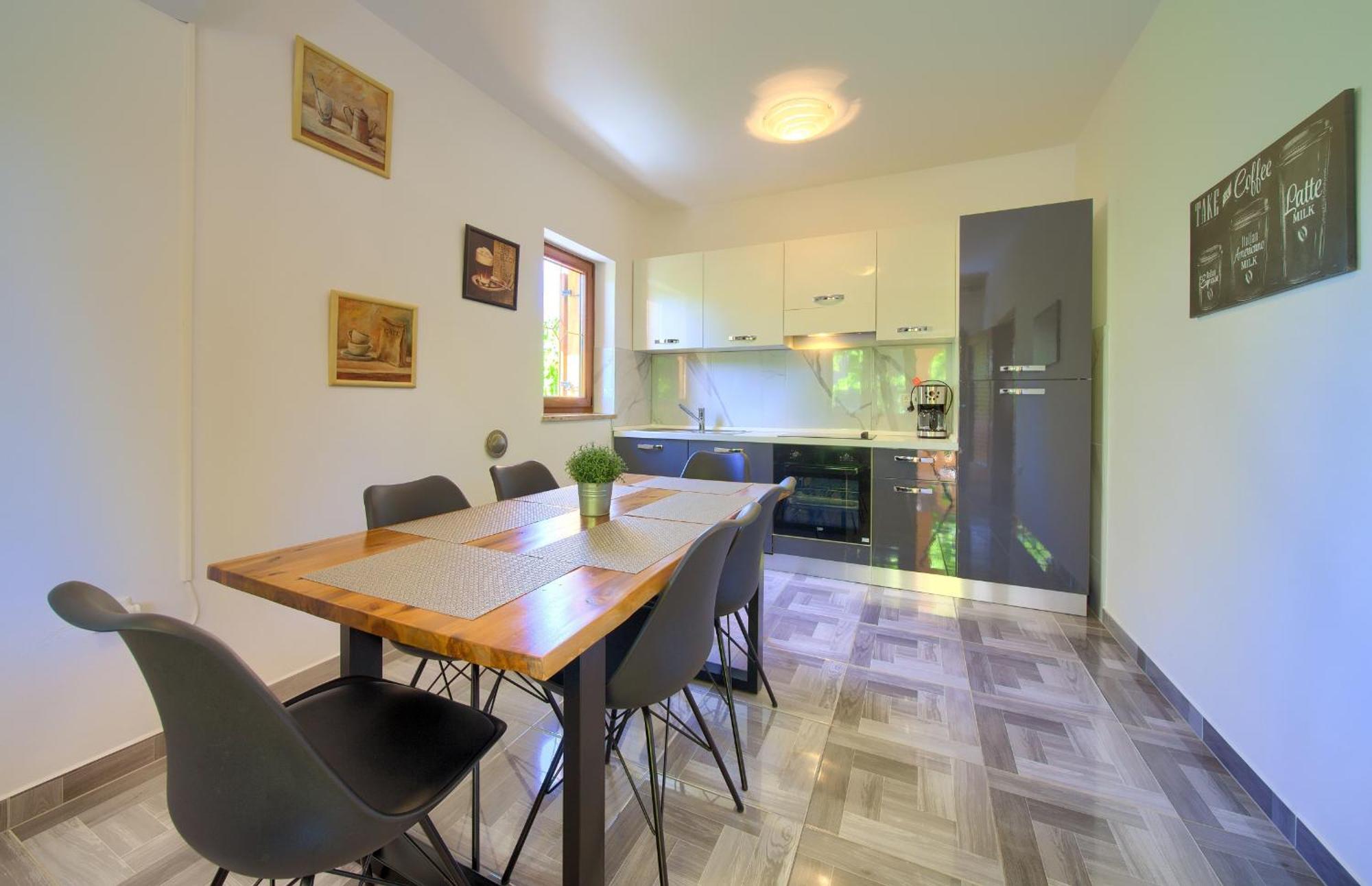 Apartment Bazina - Airconditioning, Parking, 500M From The Beach Krk Town Luaran gambar