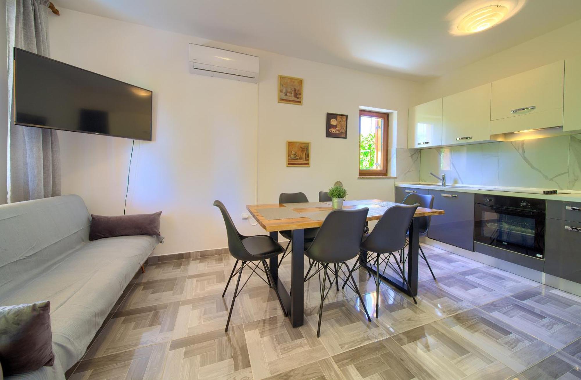 Apartment Bazina - Airconditioning, Parking, 500M From The Beach Krk Town Luaran gambar
